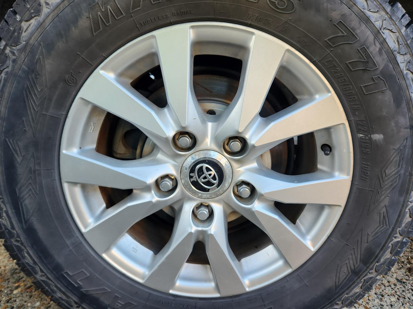 View Toyota Landcruiser 2015 4 Door Station Wagon