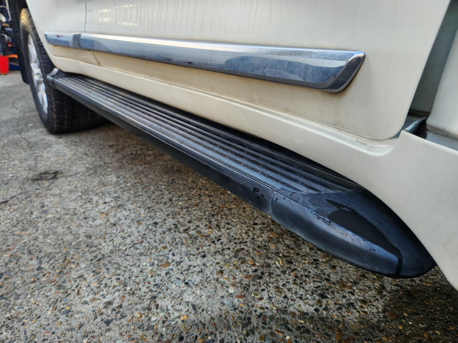 View Toyota Landcruiser 2015 4 Door Station Wagon