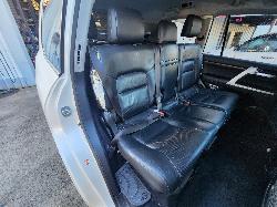 View Toyota Landcruiser 2015 4 Door Station Wagon