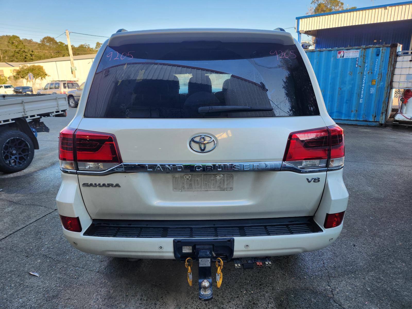View Toyota Landcruiser 2015 4 Door Station Wagon