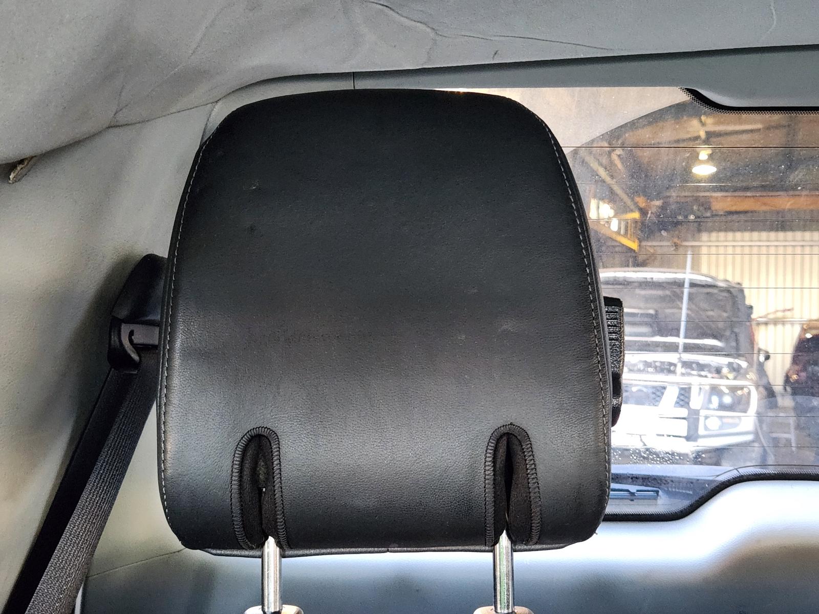 View Toyota Landcruiser 2015 4 Door Station Wagon