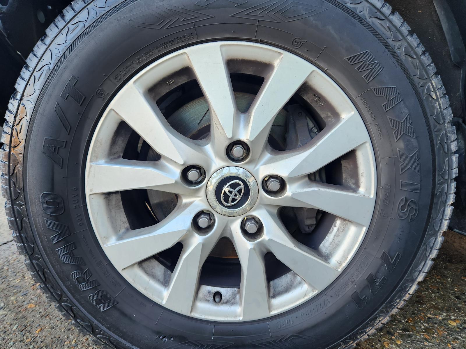 View Toyota Landcruiser 2015 4 Door Station Wagon