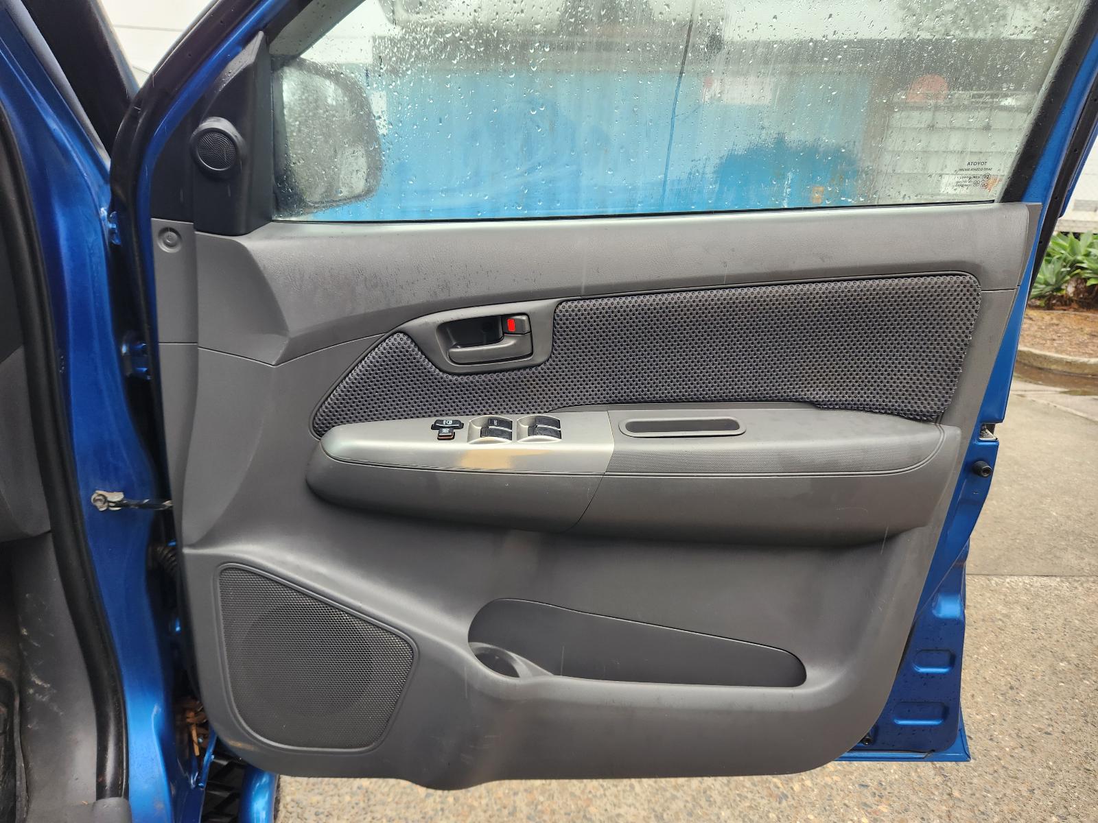 Toyota Hilux 2013 4 Door Utility View Toyota Hilux 2013 4 Door Utility