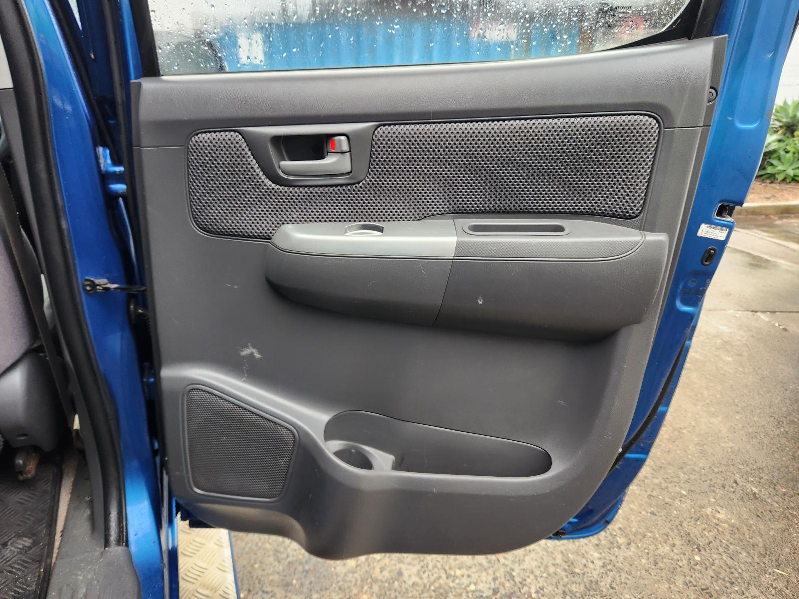 Toyota Hilux 2013 4 Door Utility View Toyota Hilux 2013 4 Door Utility