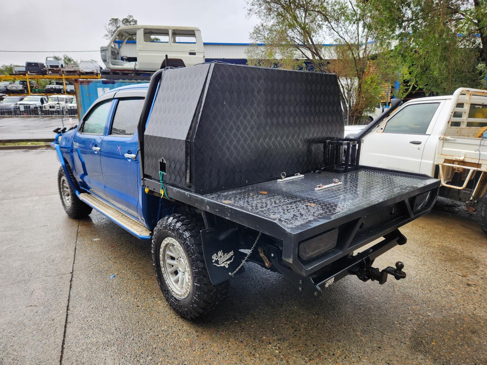 Toyota Hilux 2013 4 Door Utility View Toyota Hilux 2013 4 Door Utility