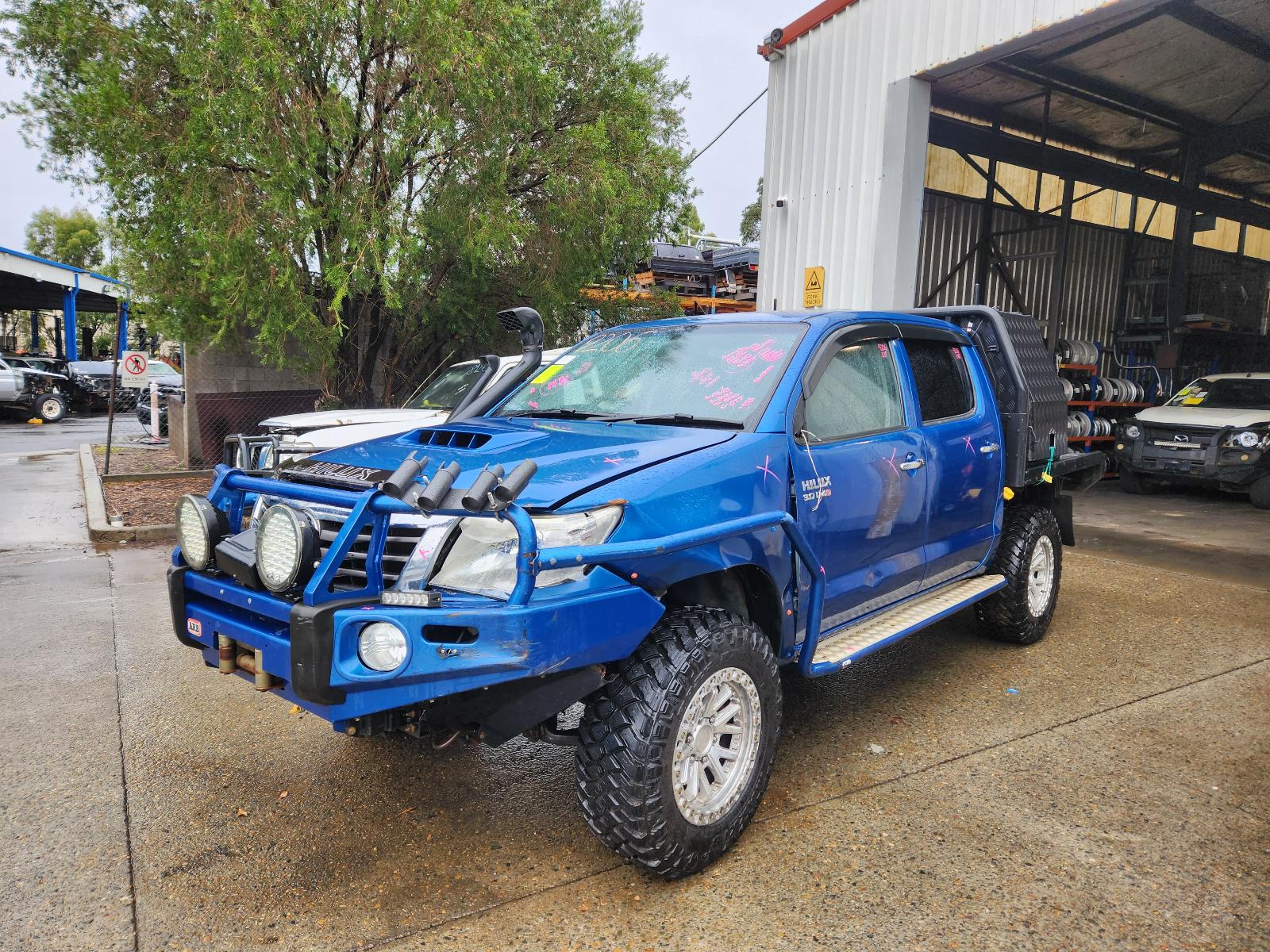 Toyota Hilux 2013 4 Door Utility View Toyota Hilux 2013 4 Door Utility