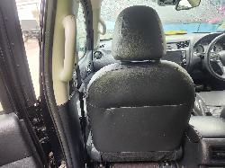 View Nissan Navara 2021 4 Door Utility