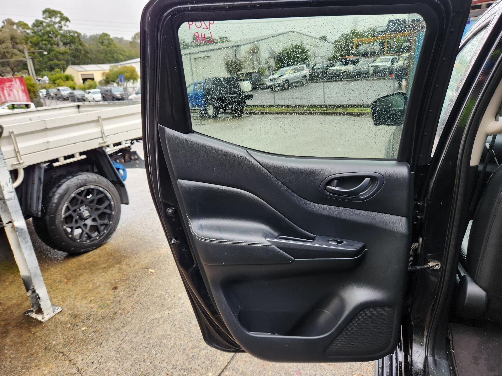 Nissan Navara 2021 4 Door Utility View Nissan Navara 2021 4 Door Utility
