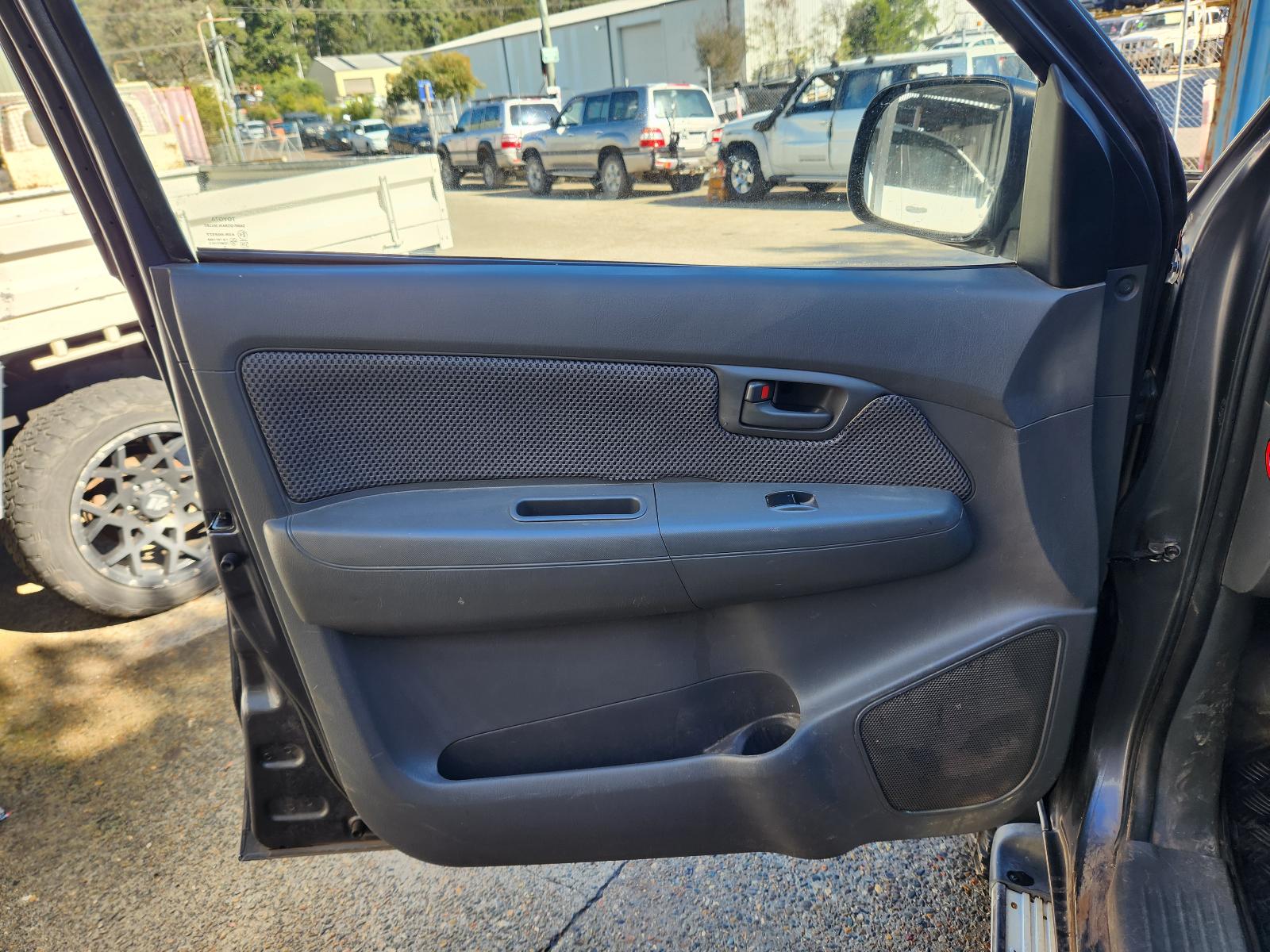 Toyota Hilux 2013 4 Door Pickup View Toyota Hilux 2013 4 Door Pickup