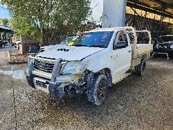 View Auto part Towbar Toyota Hilux 2012