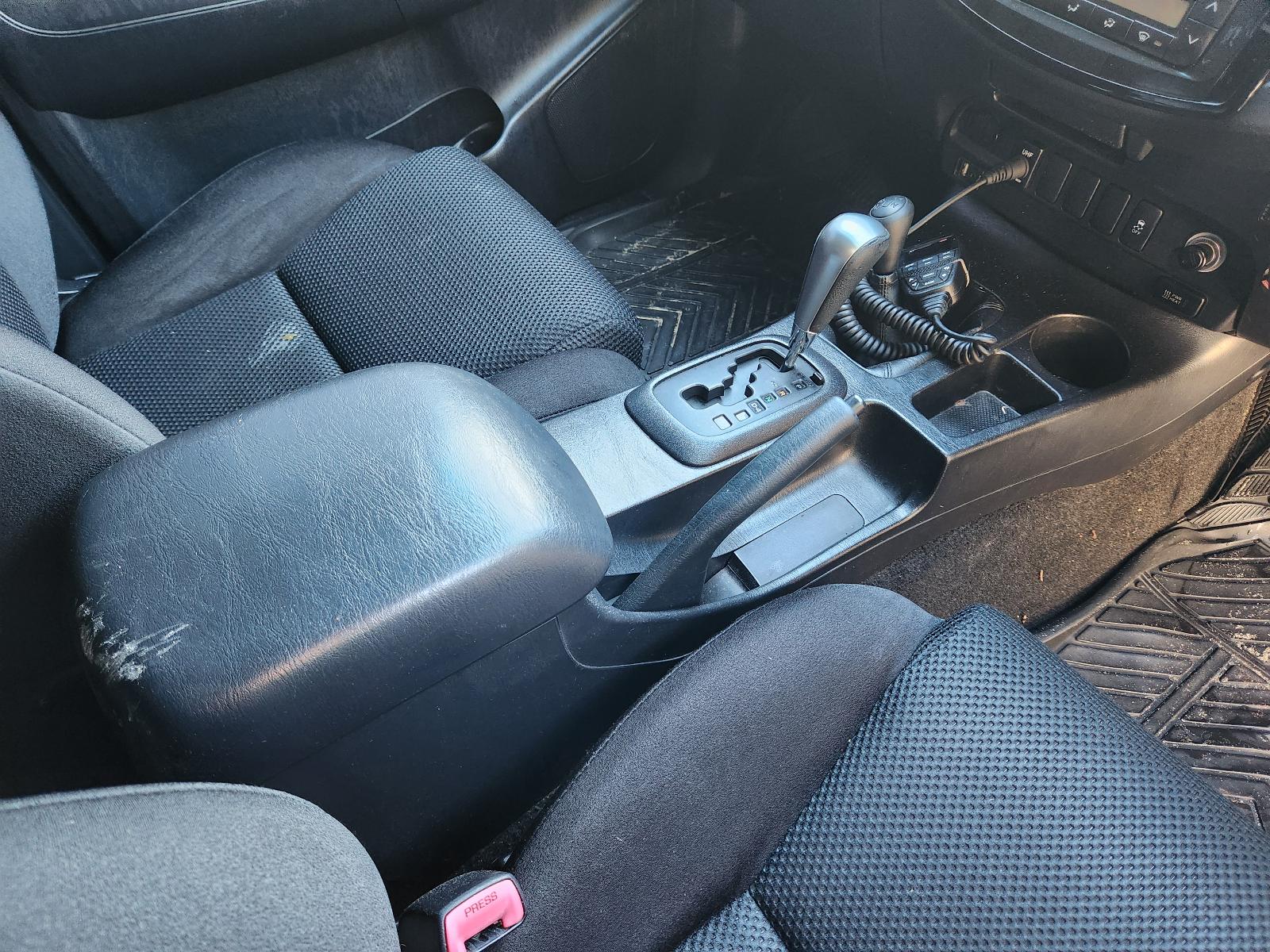 Toyota Hilux 2014 4 Door Utility View Toyota Hilux 2014 4 Door Utility