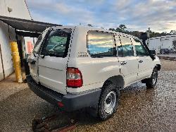View Toyota Landcruiser 2006 4 Door Station Wagon