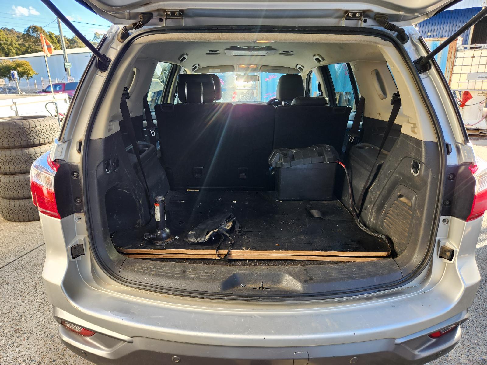 View Isuzu Mu-x 2017 4 Door Station Wagon
