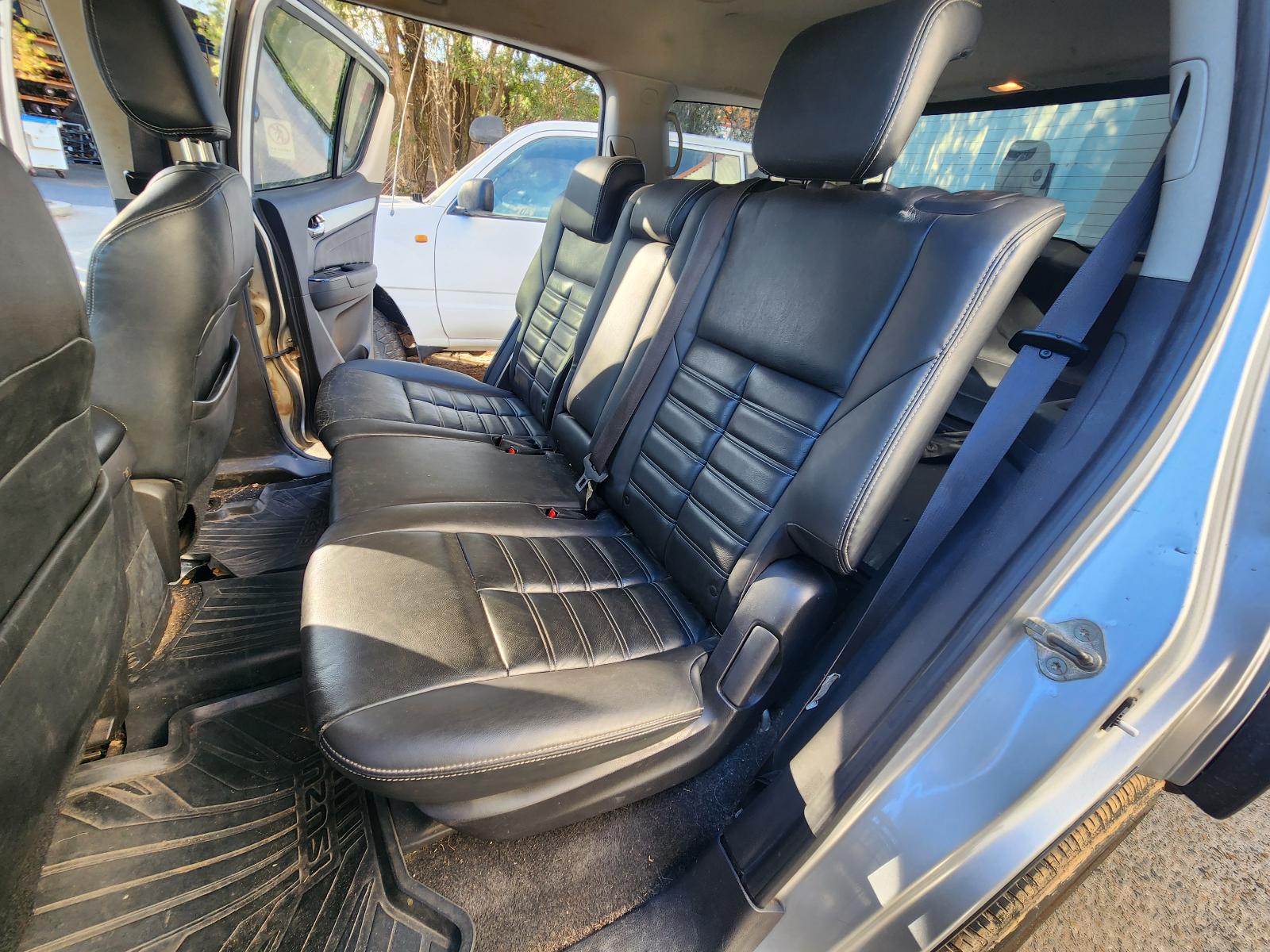 View Isuzu Mu-x 2017 4 Door Station Wagon
