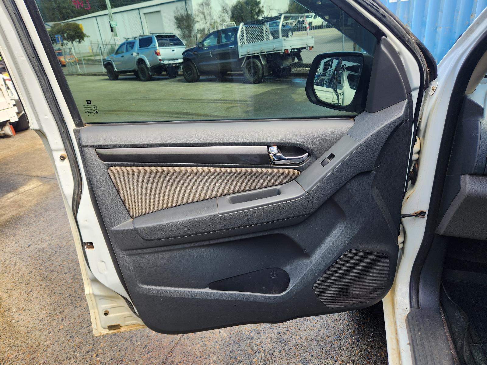 View Holden Colorado 2012 4 Door Utility