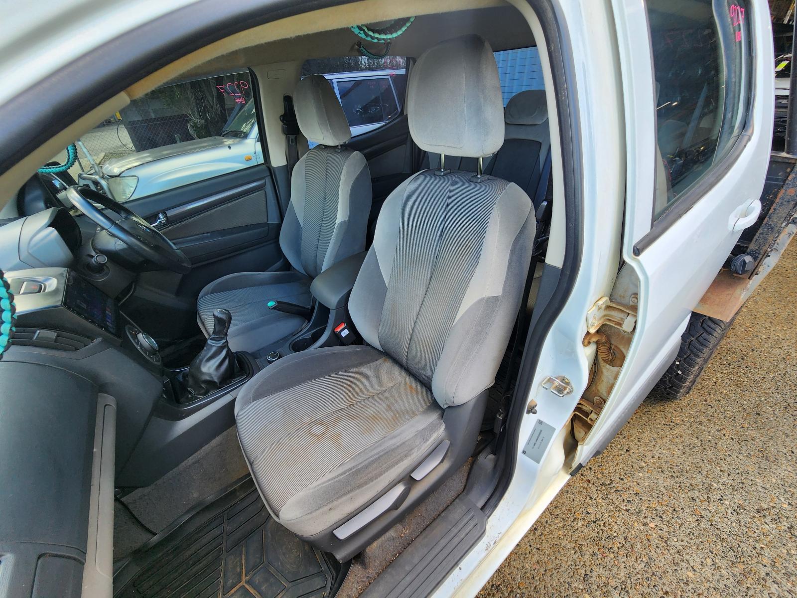 View Holden Colorado 2012 4 Door Utility