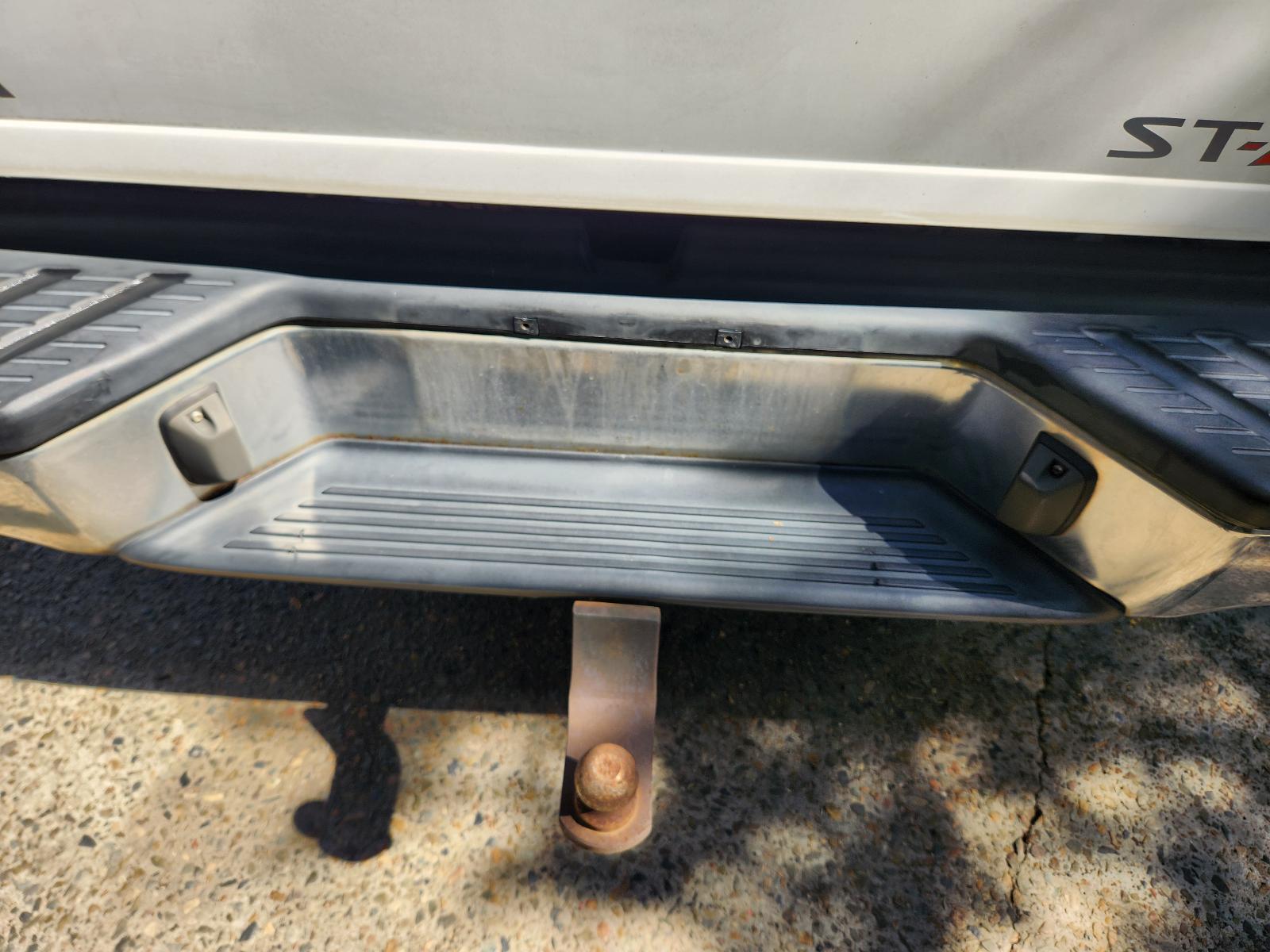 Nissan Navara 2014 4 Door Utility View Nissan Navara 2014 4 Door Utility