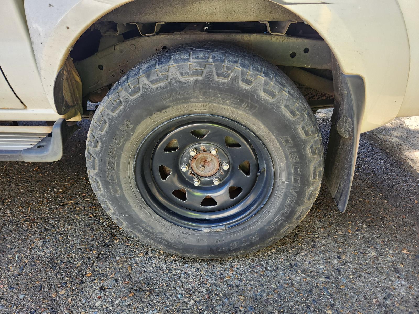 Nissan Navara 2014 4 Door Utility View Nissan Navara 2014 4 Door Utility