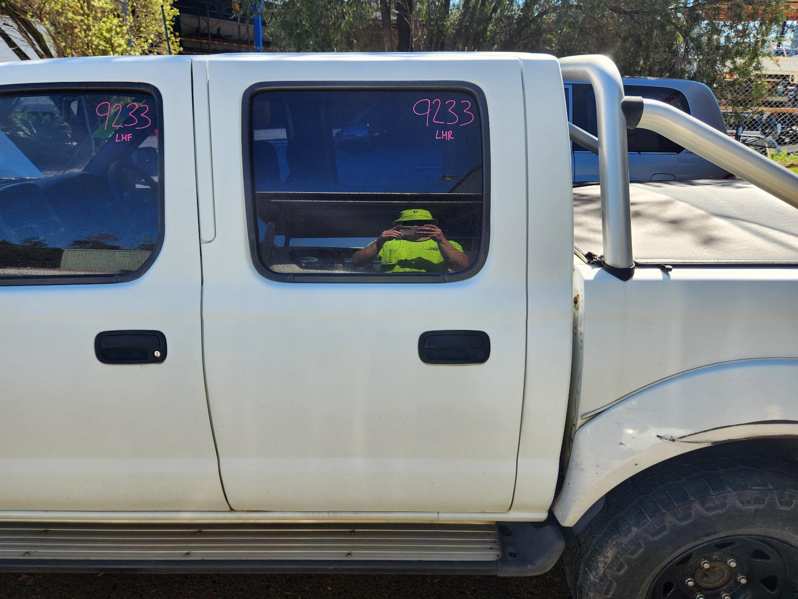 Nissan Navara 2014 4 Door Utility View Nissan Navara 2014 4 Door Utility