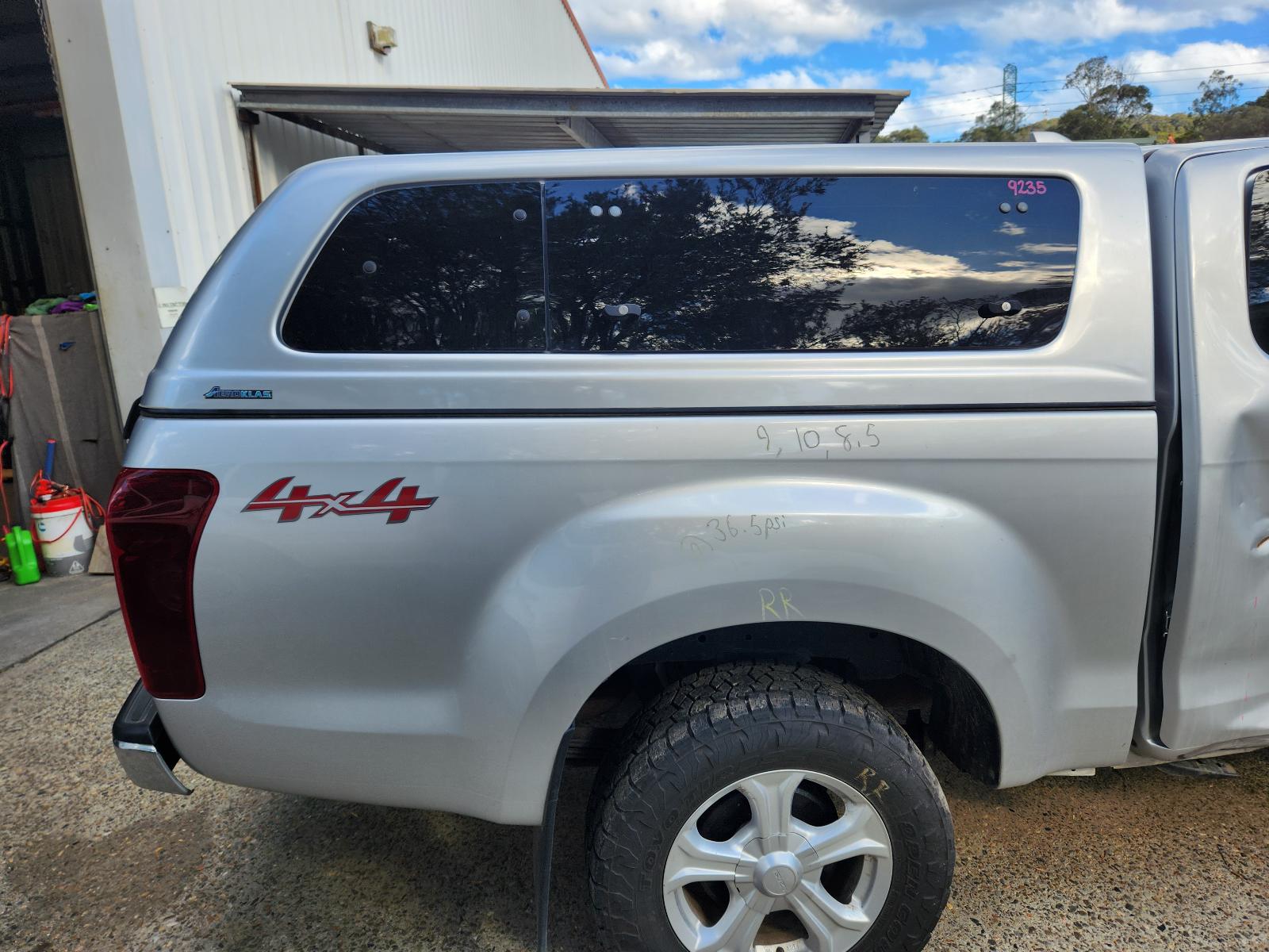 Isuzu Dmax 2018 4 Door Utility View Isuzu Dmax 2018 4 Door Utility