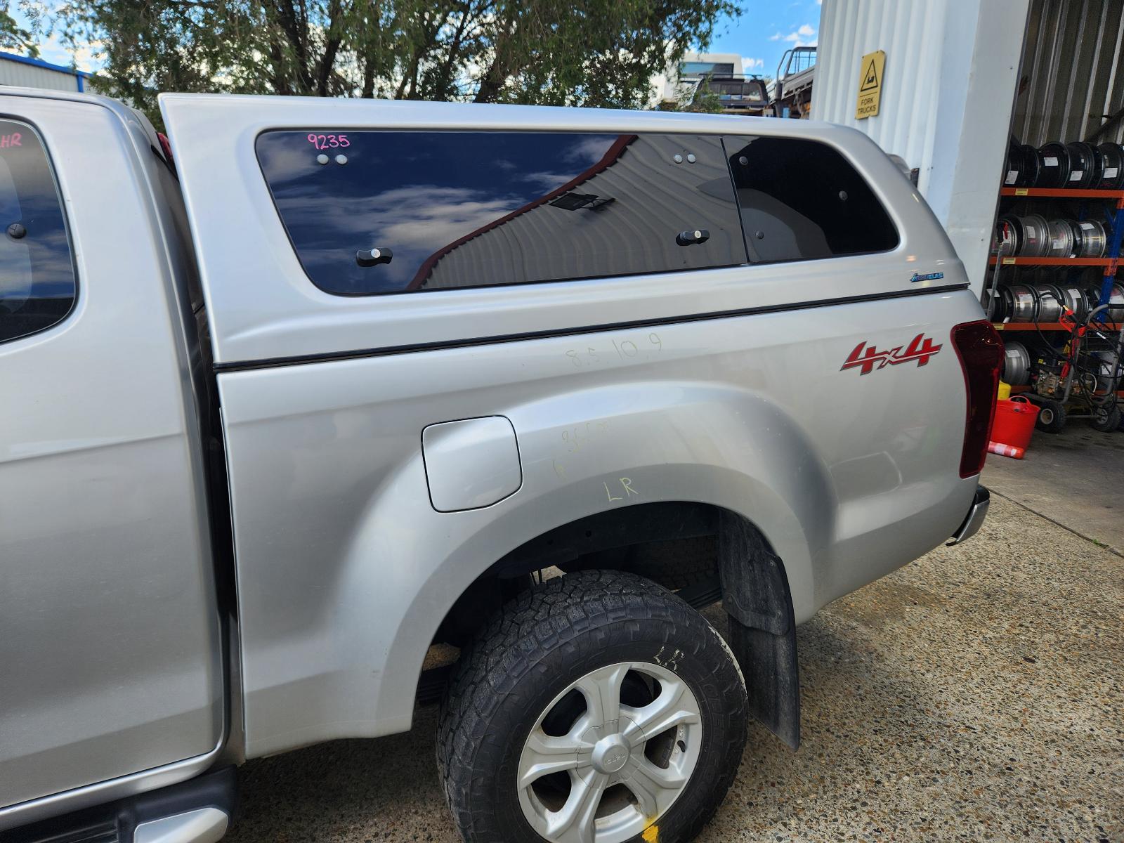 Isuzu Dmax 2018 4 Door Utility View Isuzu Dmax 2018 4 Door Utility