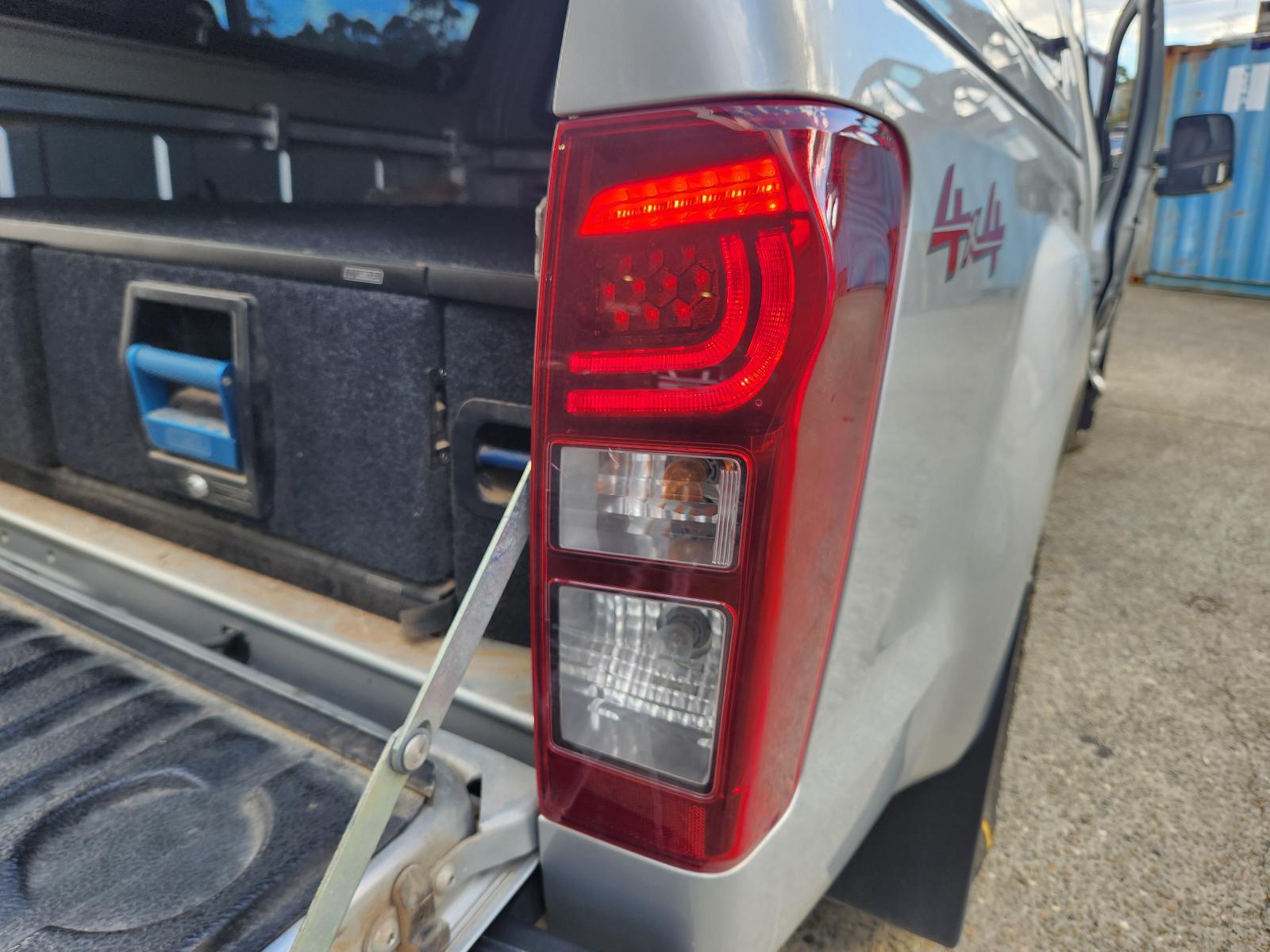 Isuzu Dmax 2018 4 Door Utility View Isuzu Dmax 2018 4 Door Utility