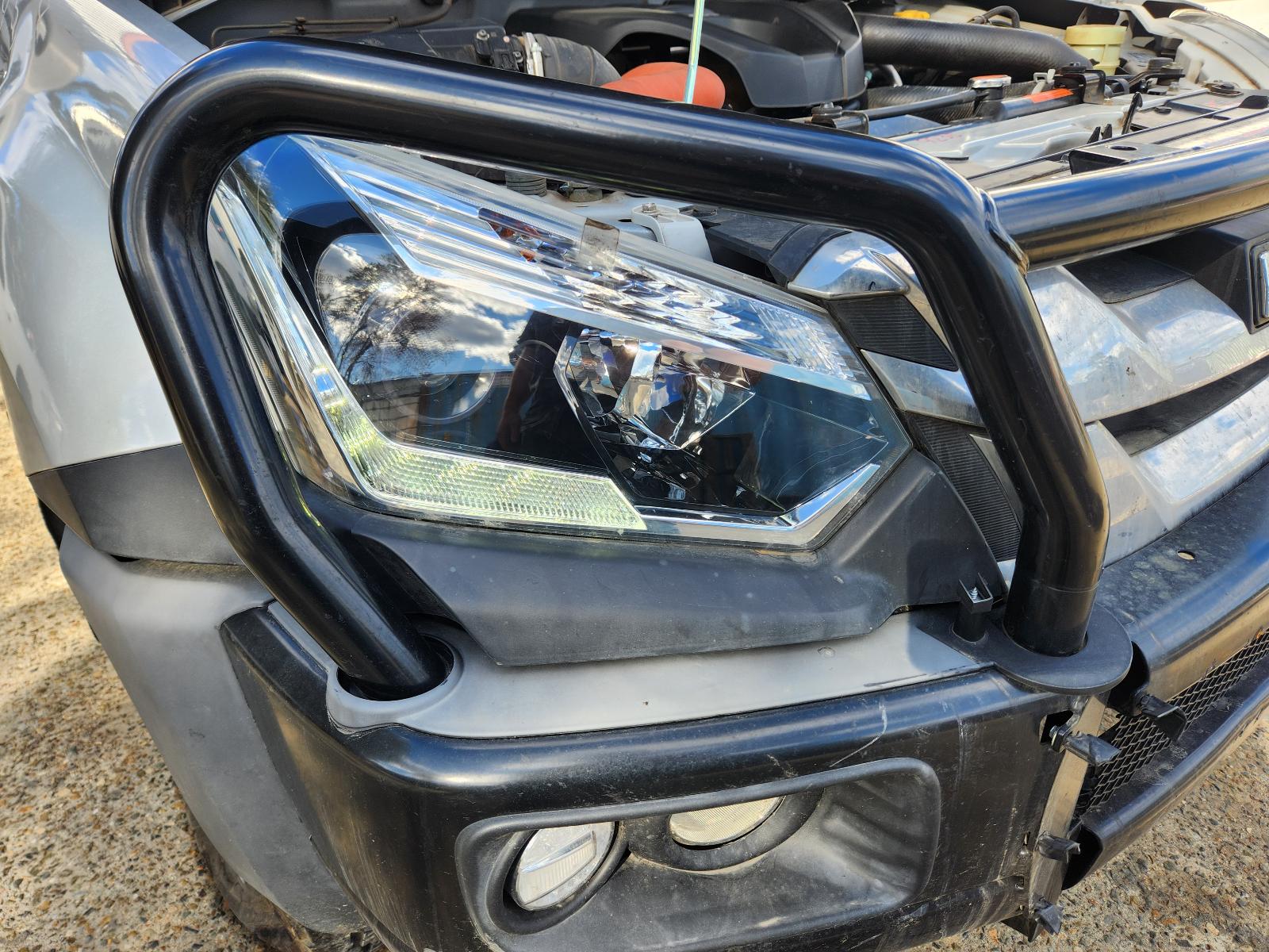 Isuzu Dmax 2018 4 Door Utility View Isuzu Dmax 2018 4 Door Utility