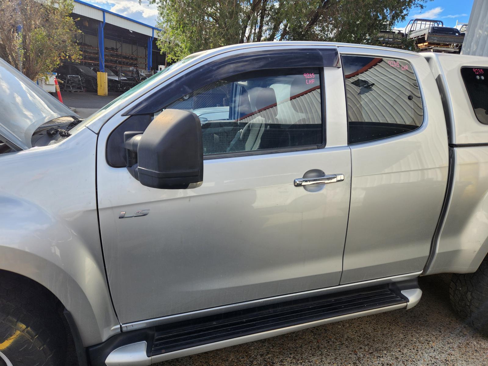 Isuzu Dmax 2018 4 Door Utility View Isuzu Dmax 2018 4 Door Utility