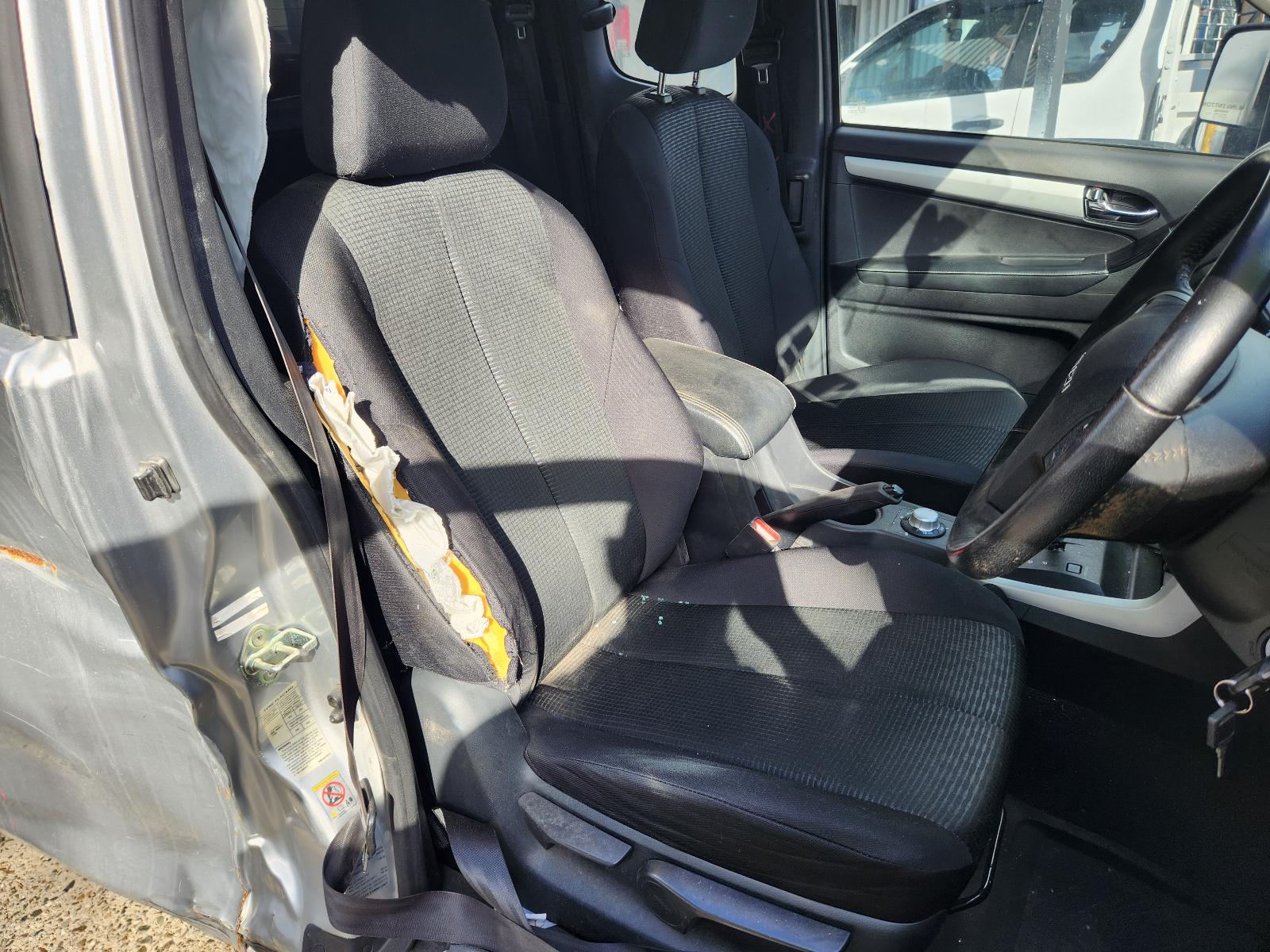 Isuzu Dmax 2018 4 Door Utility View Isuzu Dmax 2018 4 Door Utility