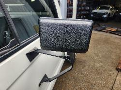 View Toyota Hilux 2000 2 Door Pickup