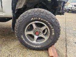 View Toyota Hilux 2000 2 Door Pickup