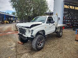 View Toyota Hilux 2000 2 Door Pickup