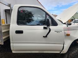 View Toyota Hilux 2000 2 Door Pickup