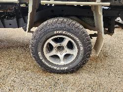 View Toyota Hilux 2000 2 Door Pickup