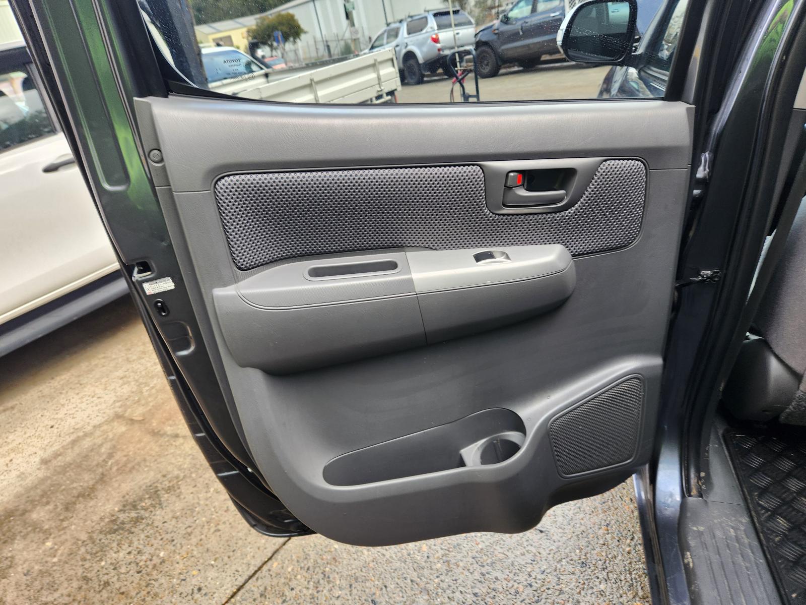 Toyota Hilux 2012 4 Door Utility View Toyota Hilux 2012 4 Door Utility