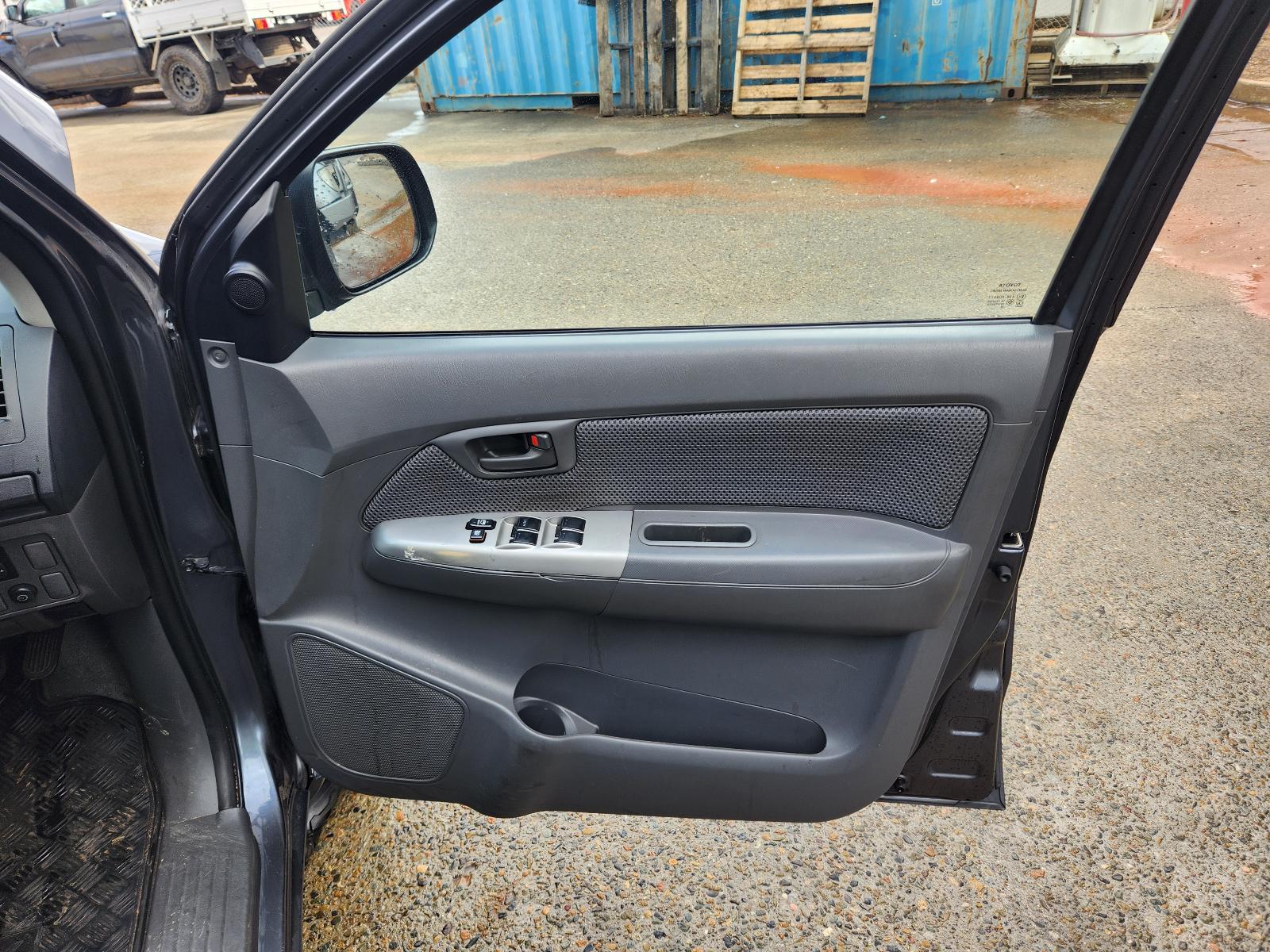 Toyota Hilux 2012 4 Door Utility View Toyota Hilux 2012 4 Door Utility