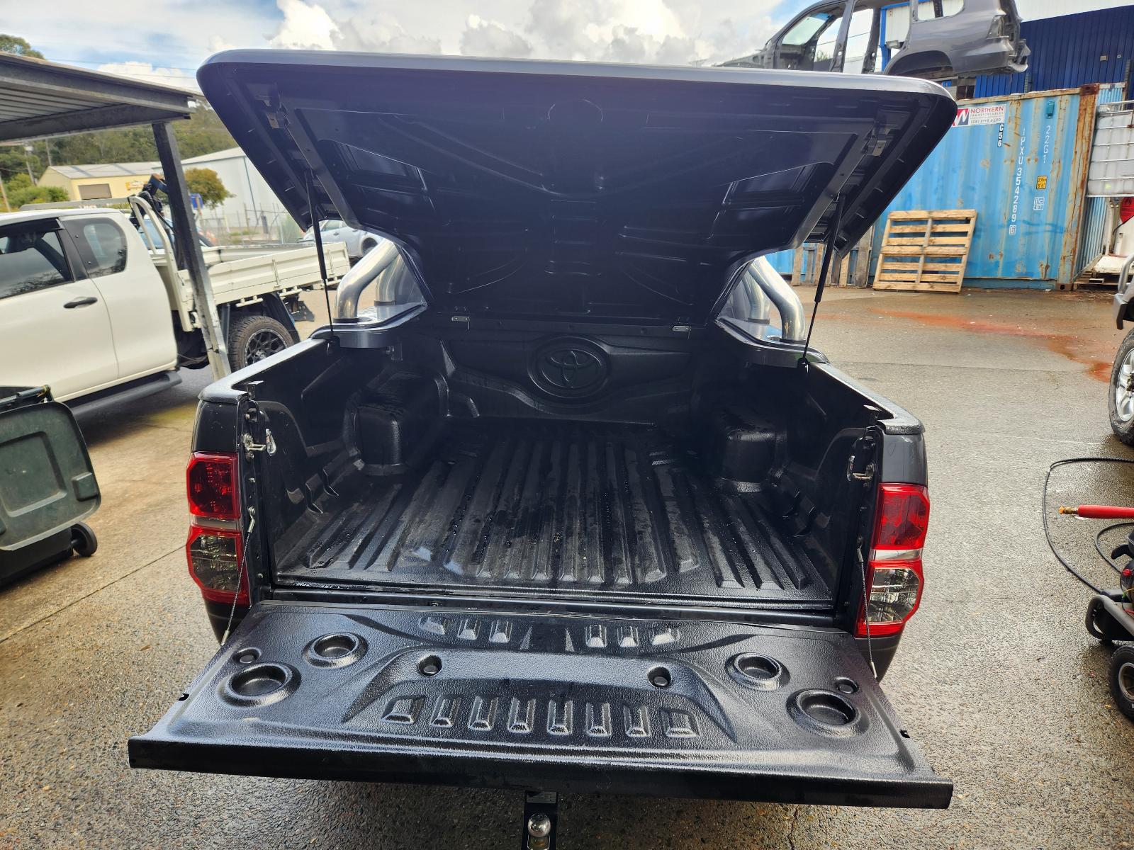 Toyota Hilux 2012 4 Door Utility View Toyota Hilux 2012 4 Door Utility
