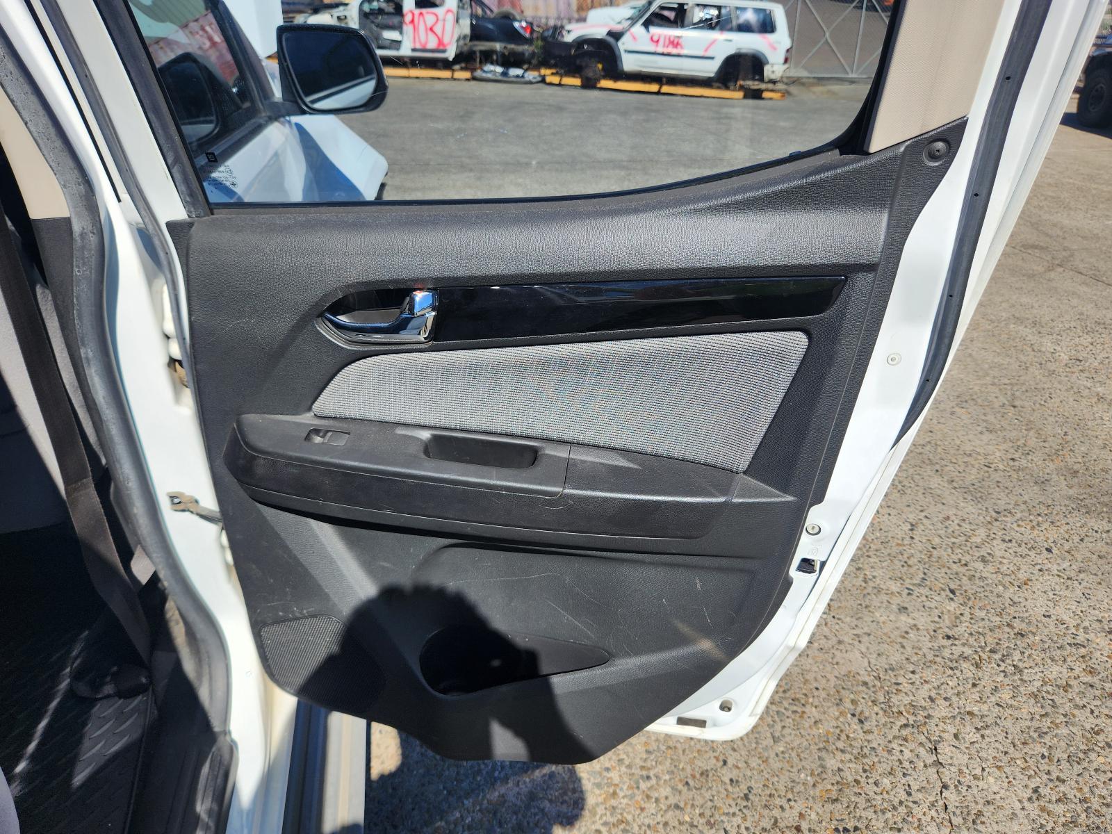Holden Colorado 2014 4 Door Utility View Holden Colorado 2014 4 Door Utility