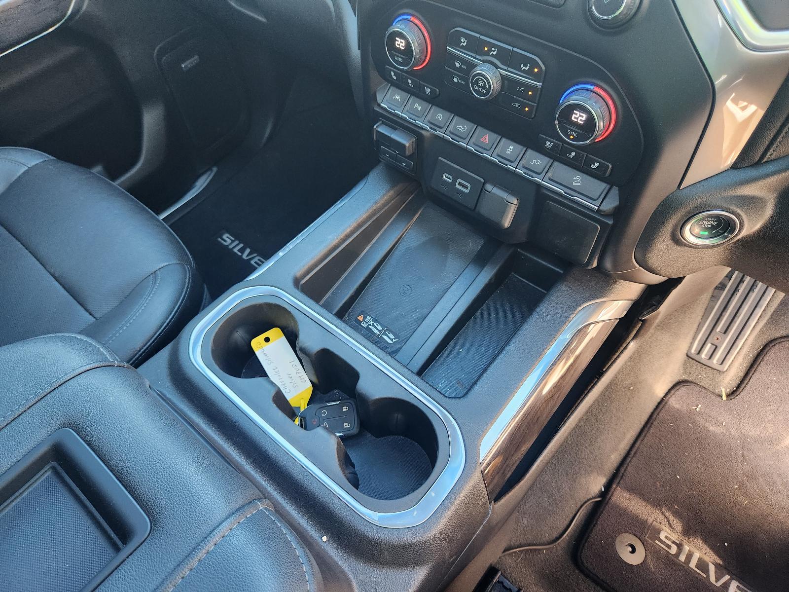 Chevrolet Silverado 2021 4 Door Utility View Chevrolet Silverado 2021 4 Door Utility