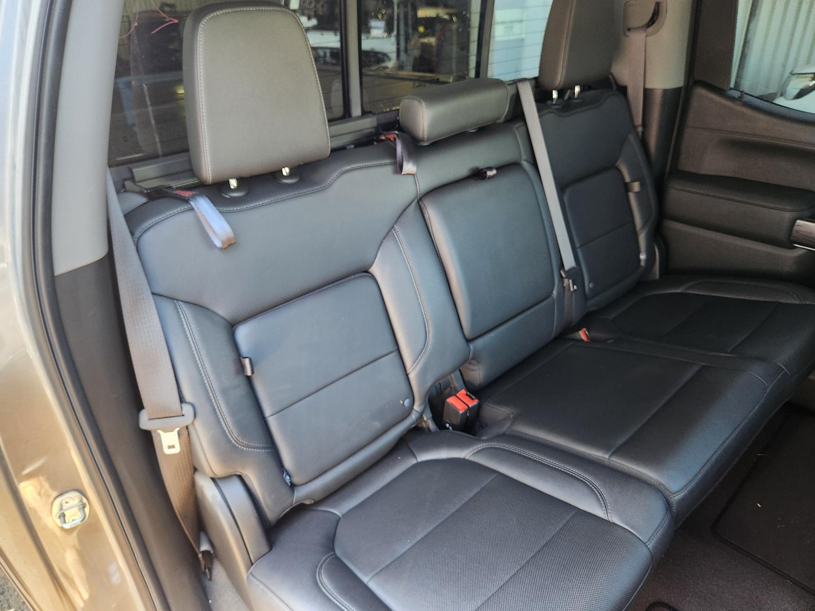 Chevrolet Silverado 2021 4 Door Utility View Chevrolet Silverado 2021 4 Door Utility