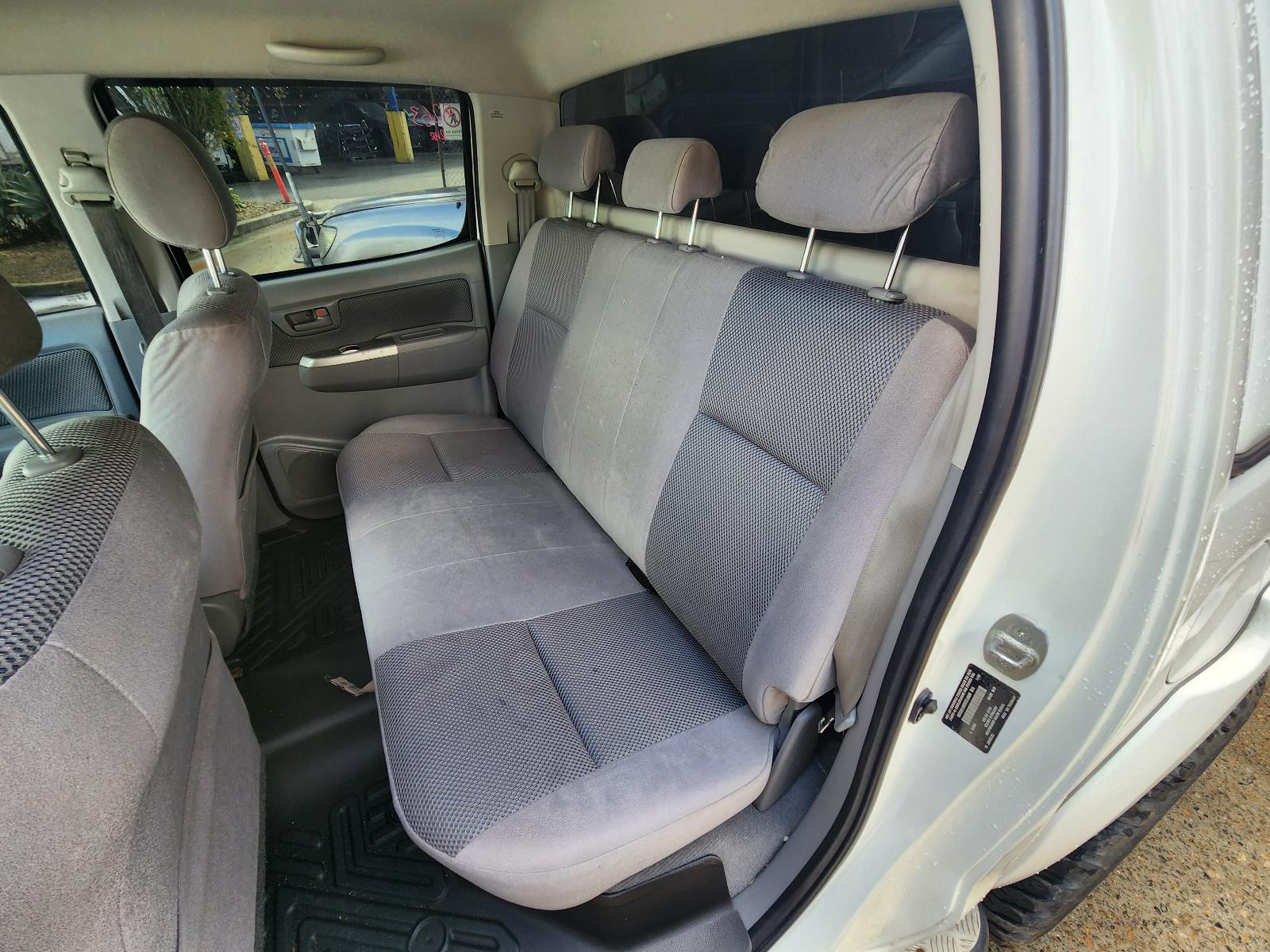 Toyota Hilux 2011 4 Door Utility View Toyota Hilux 2011 4 Door Utility