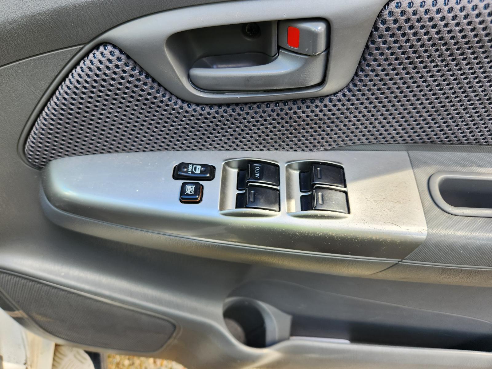 Toyota Hilux 2011 4 Door Utility View Toyota Hilux 2011 4 Door Utility