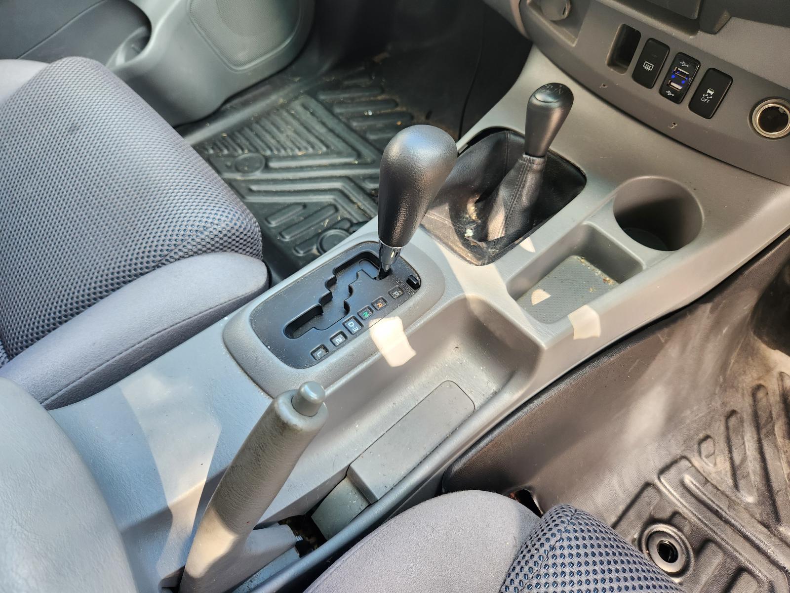 Toyota Hilux 2011 4 Door Utility View Toyota Hilux 2011 4 Door Utility