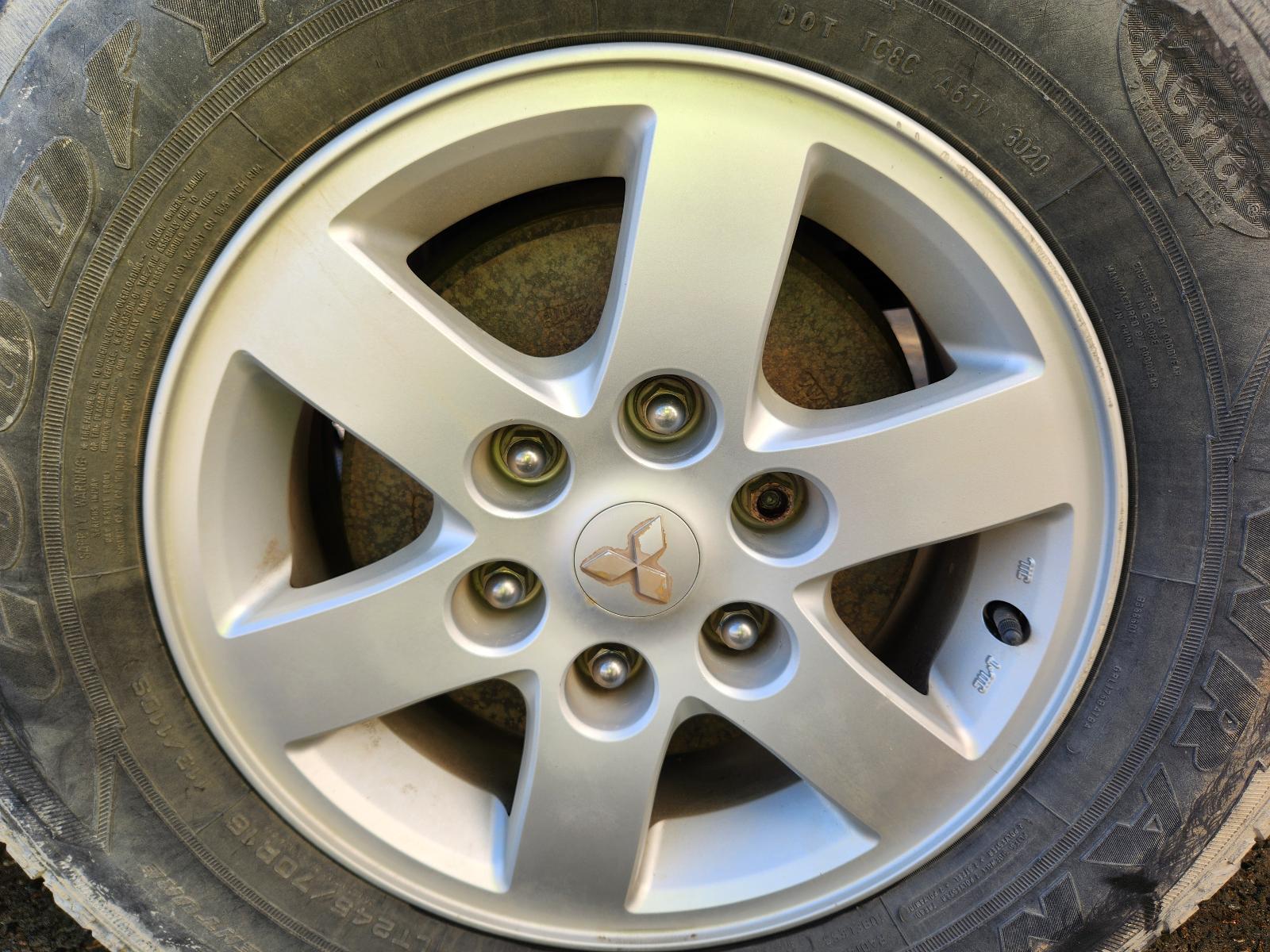 View Mitsubishi Triton 2012 4 Door Utility