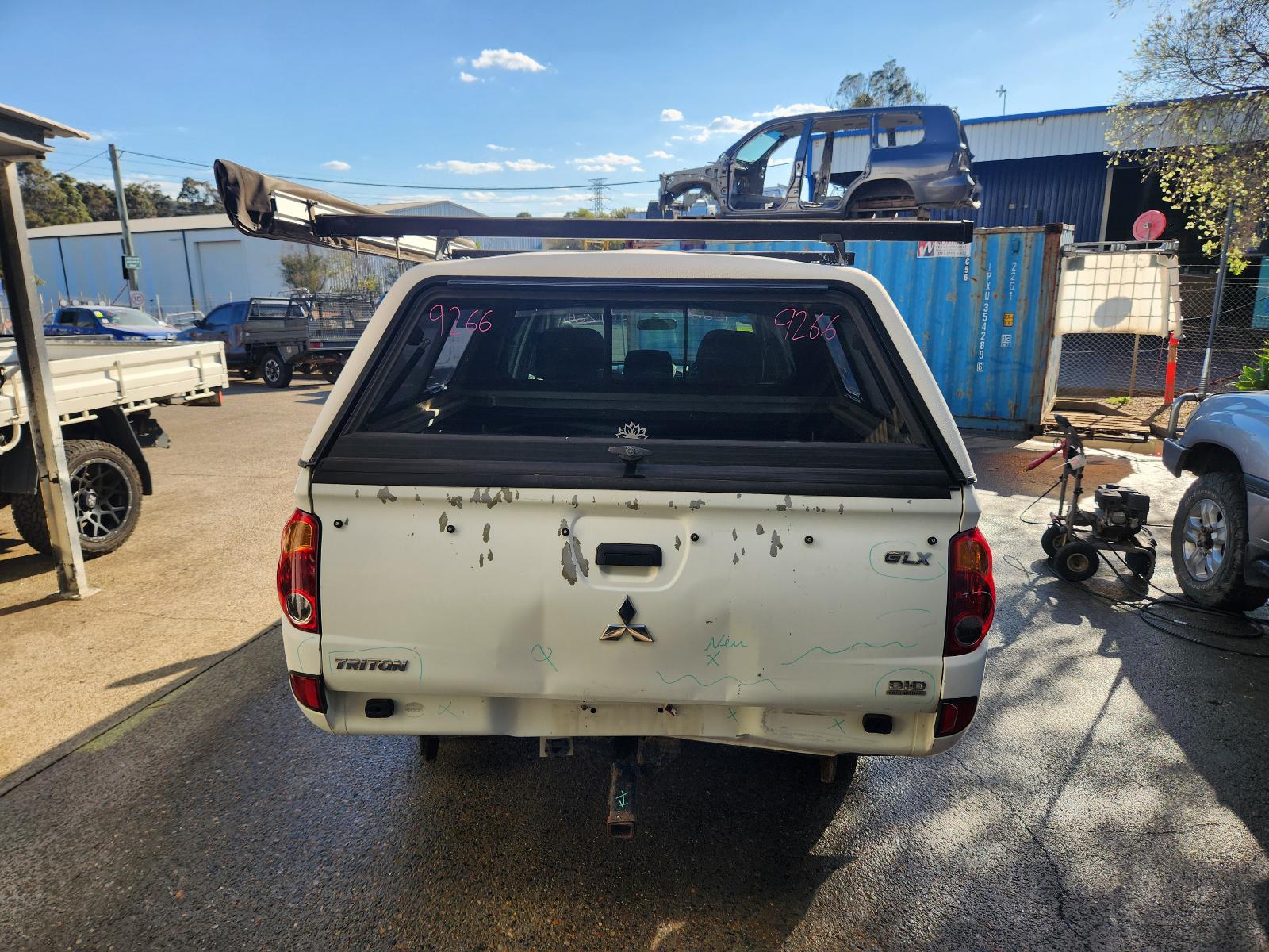 View Mitsubishi Triton 2012 4 Door Utility