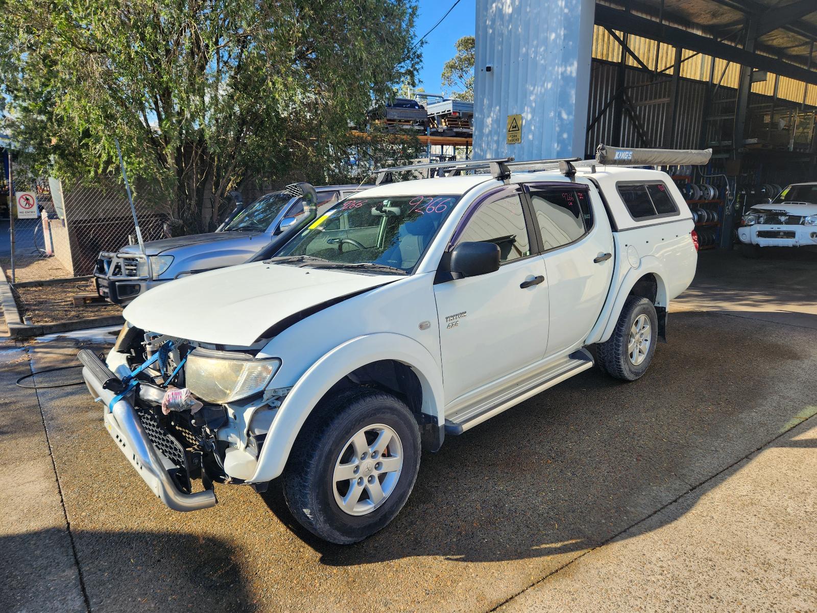 View Mitsubishi Triton 2012 4 Door Utility