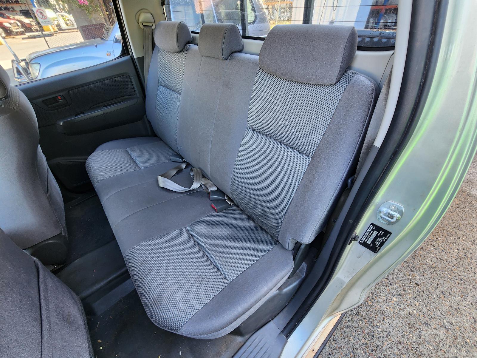 View Toyota Hilux 2013 4 Door Utility
