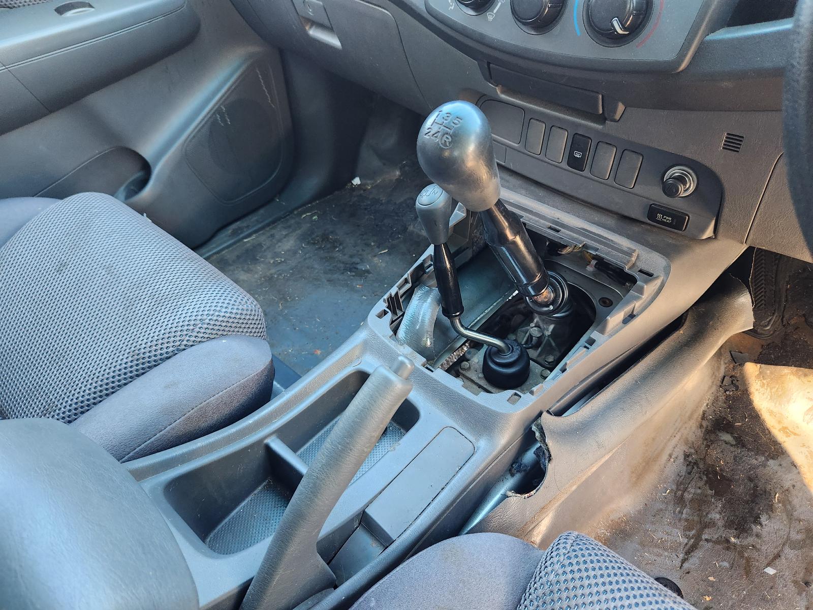 View Toyota Hilux 2013 4 Door Utility