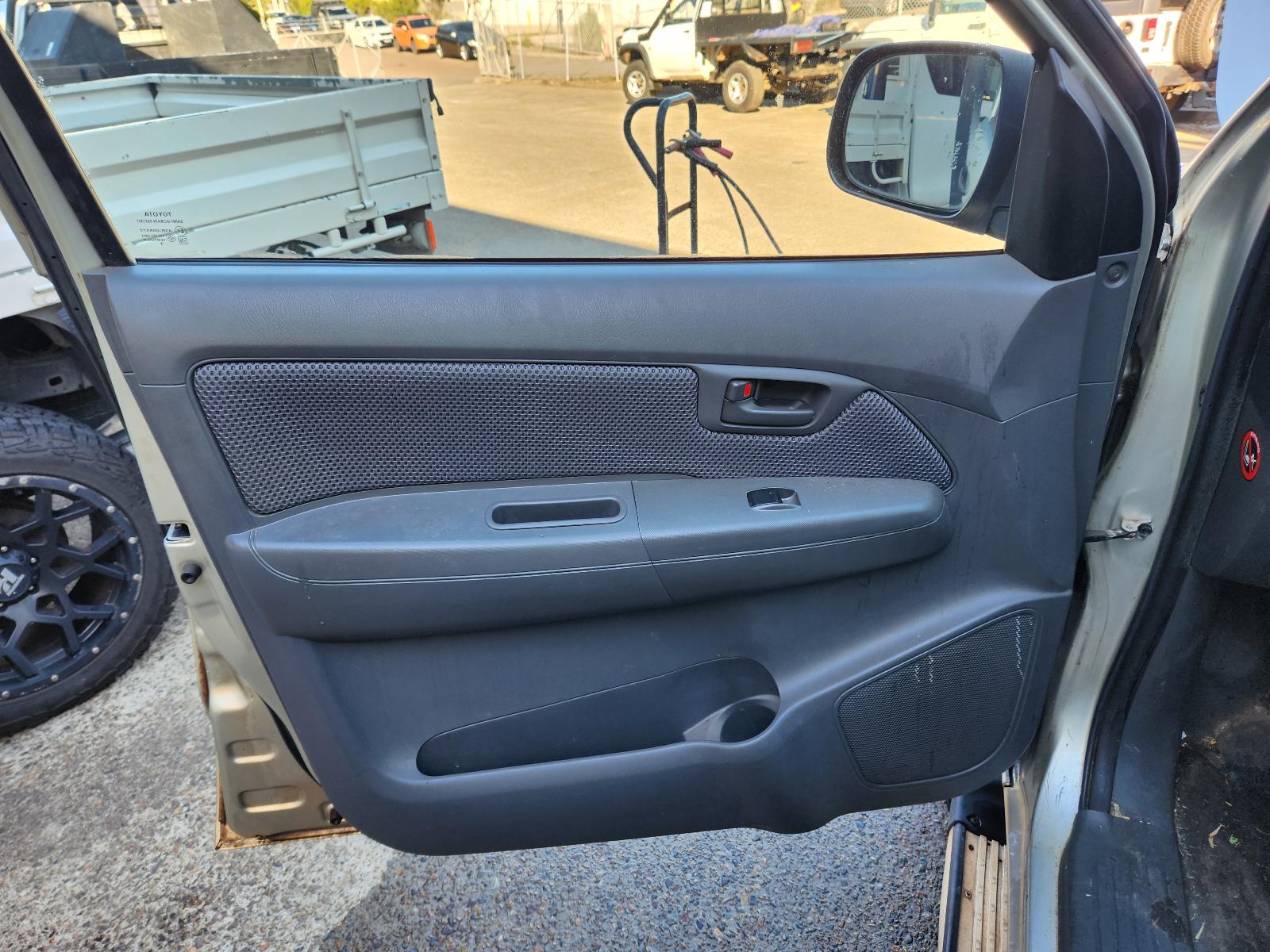 View Toyota Hilux 2013 4 Door Utility