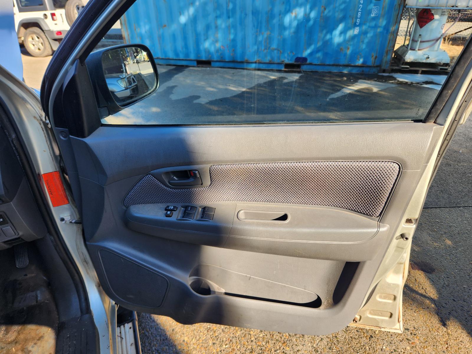View Toyota Hilux 2013 4 Door Utility